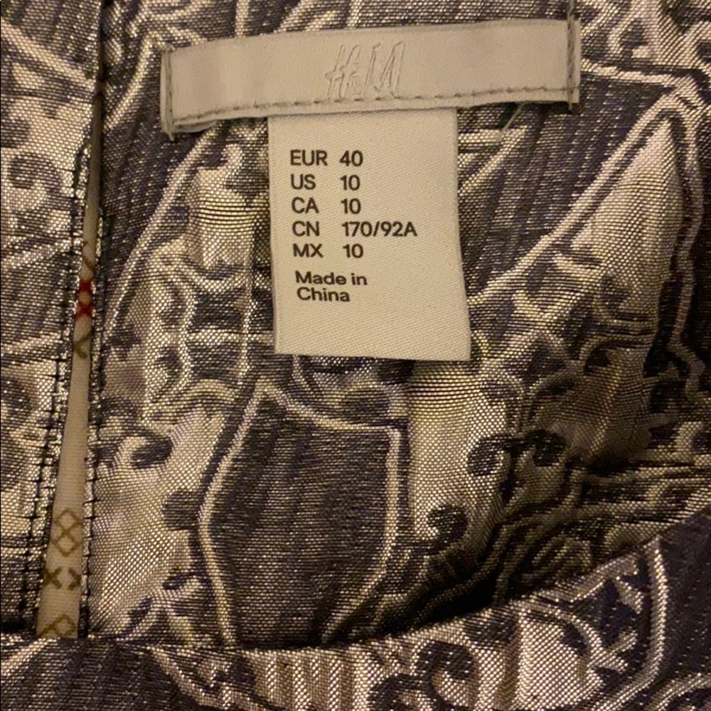 H&M Patterned Dress - Picture 4 of 5